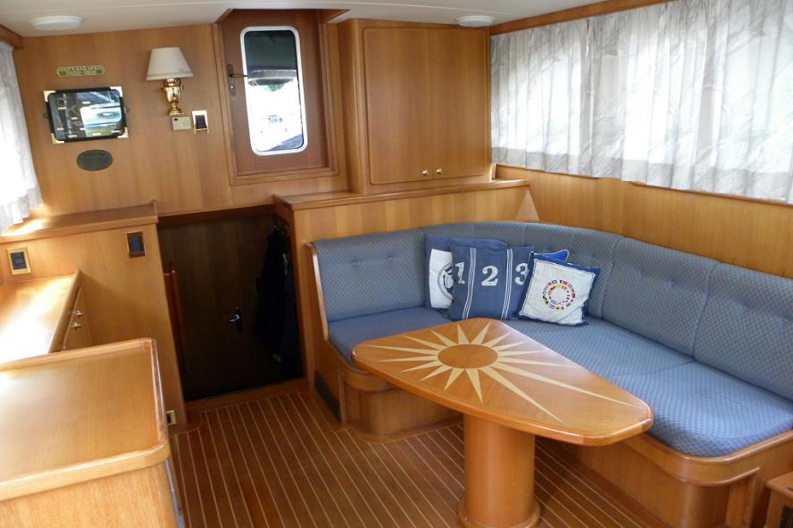 Classic Motor Yacht - Thalassa