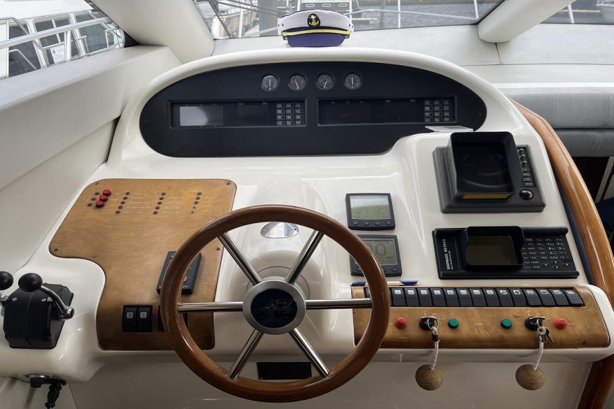 Azimut - 50 Flybridge 