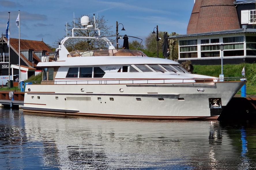 sterkenburg yachting reviews