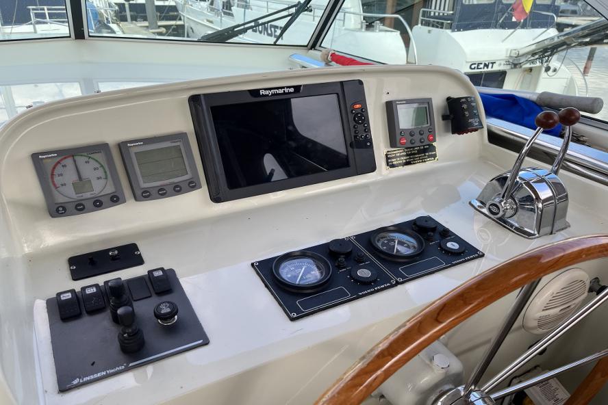 Linssen - Grand Sturdy 430 AC Twin